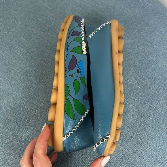 Floral Print Blue Leather Women's Slip On Loafers Size 8 - Picture 5 of 8
